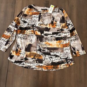 NWT Calessa Abstract Graphic 3/4 Sleeve Cowl Neck Top - Size Petite Large